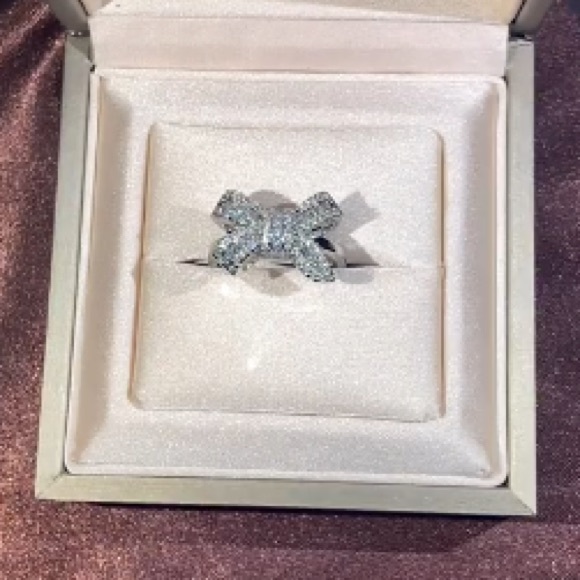 THIS ABSOLUTELY STUNNING PAVE CRYSTALS RING WILL TURN HEADS WHEREVER YOU WEAR IT - Picture 7 of 8